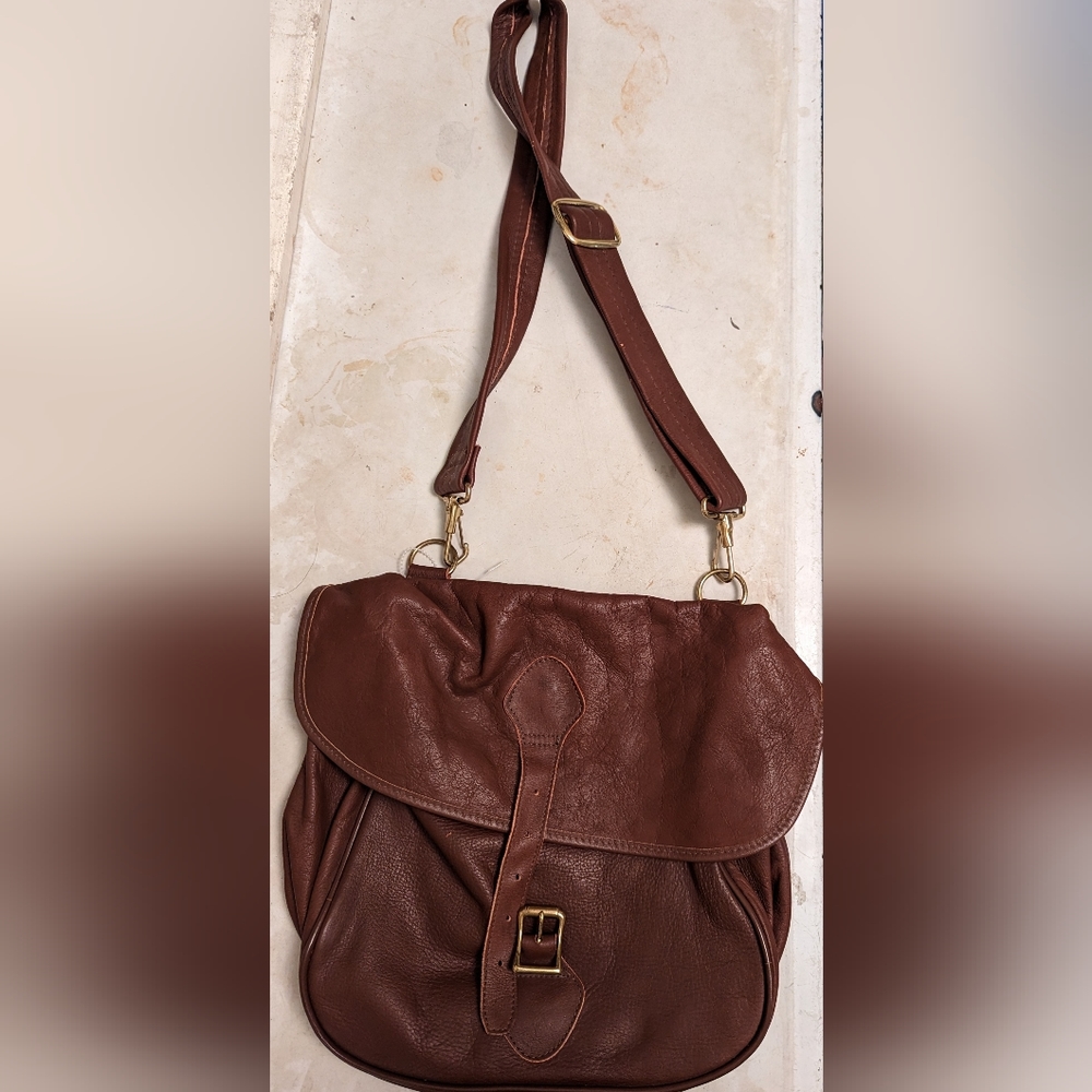Vintage 1960’s LL Bean leather crossbody camera bag